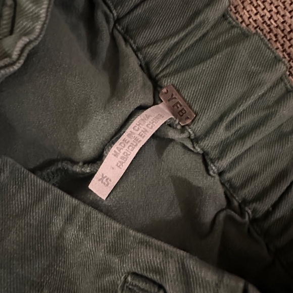 YFB Olive green green linen blend jogger pants - Picture 2 of 4